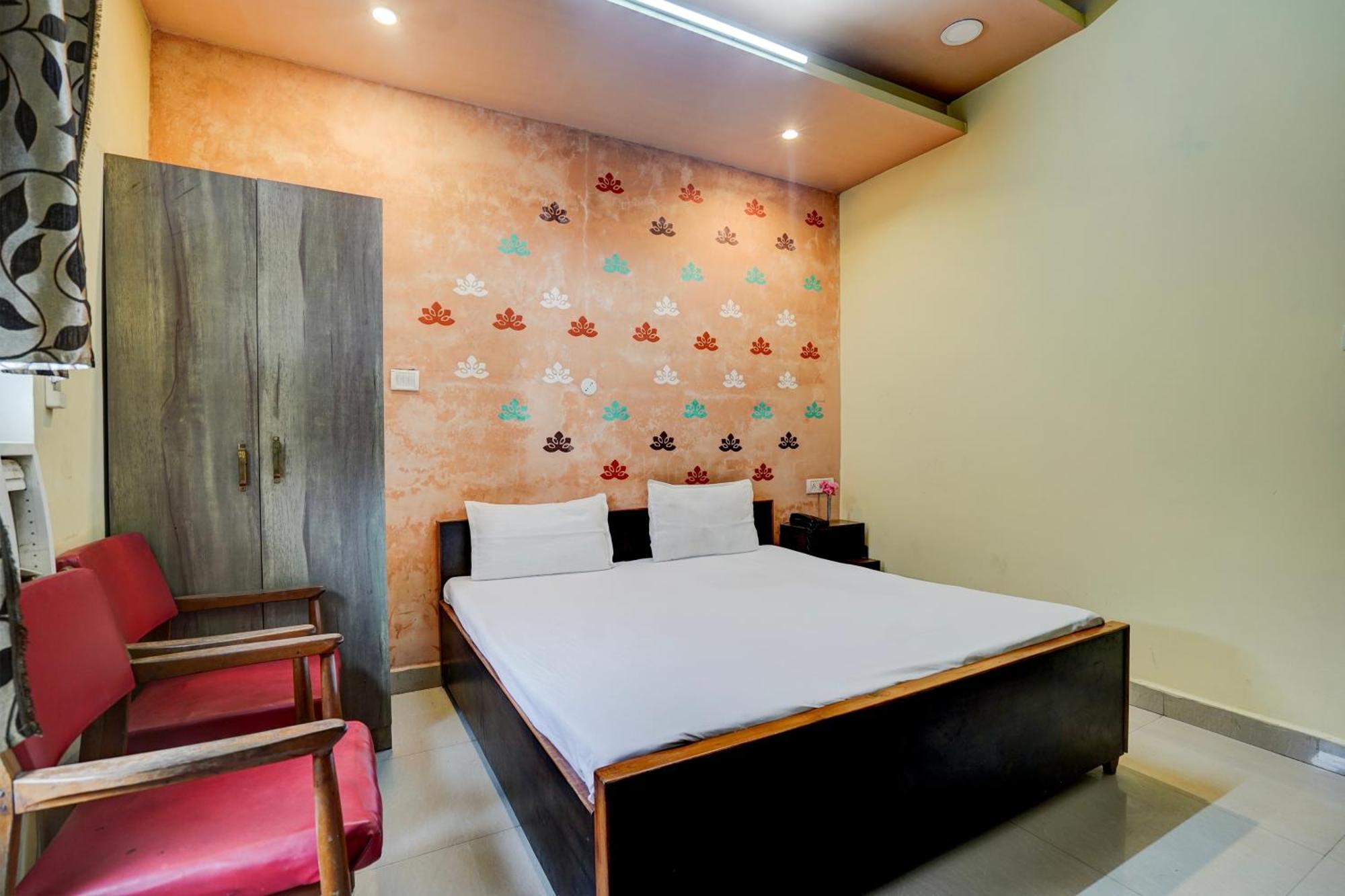 Hotel O Shyam Utsav Mirzapur Экстерьер фото